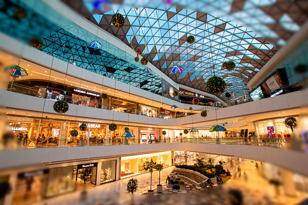 Торговые центры живы, самый устойчивый формат — районные ТЦ